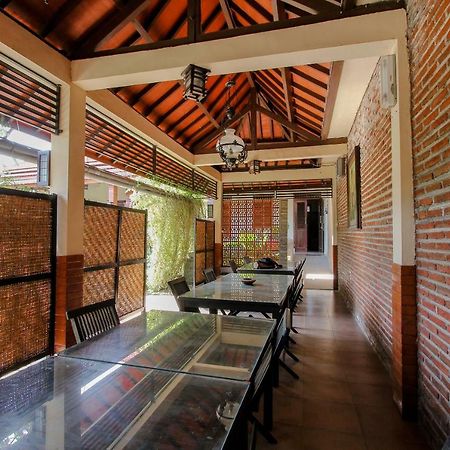 Oyo 1361 Singosari Family Residence Баньювангі Екстер'єр фото
