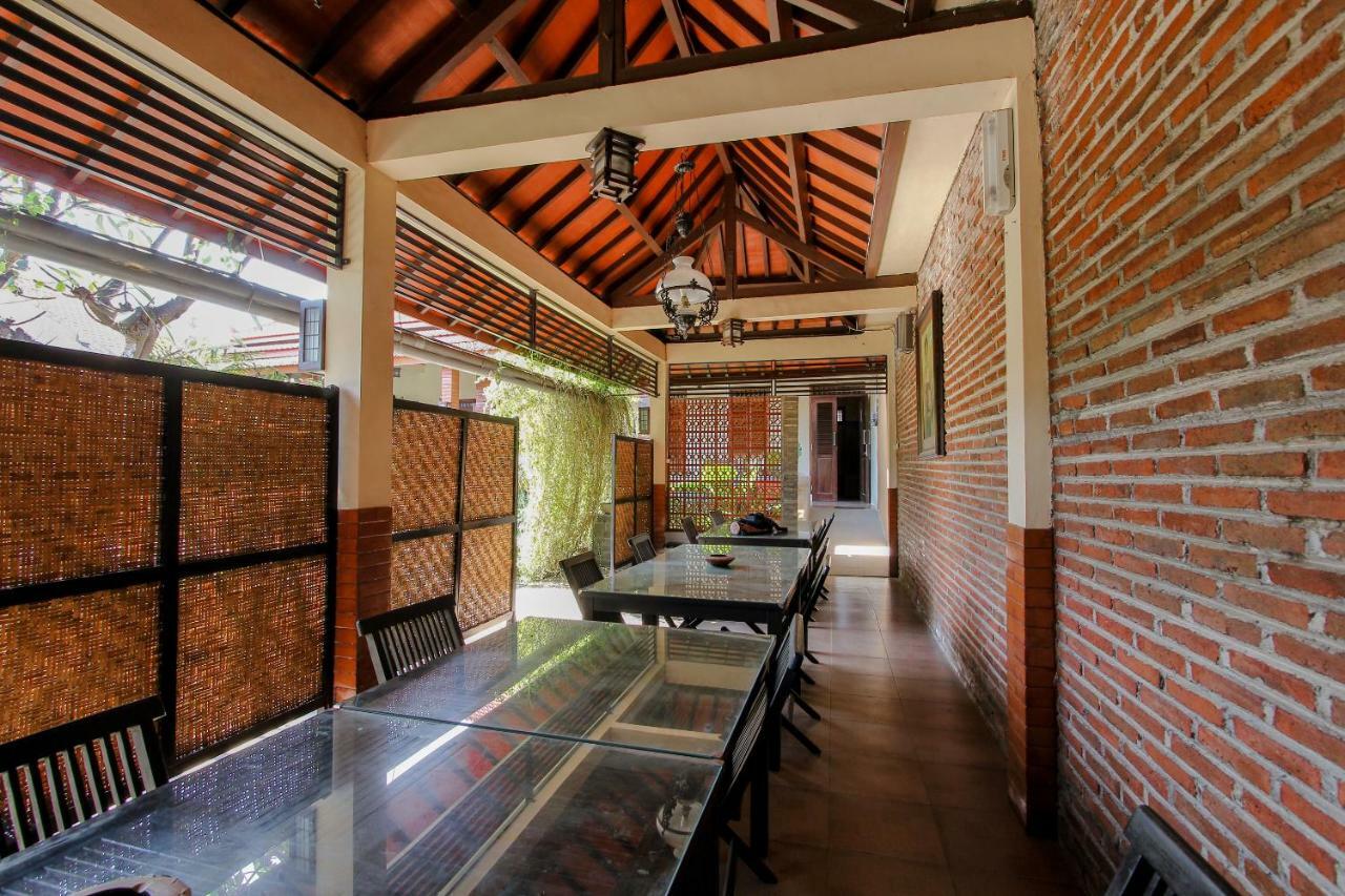 Oyo 1361 Singosari Family Residence Баньювангі Екстер'єр фото